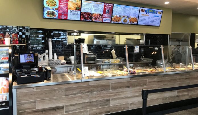 How Catering Equipment Choices Improve Food Display Quality