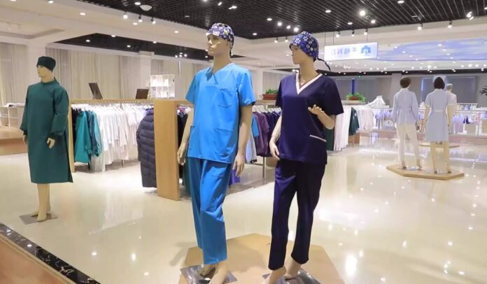 Pick Comfortable Clothing For Hospital Staff Needs