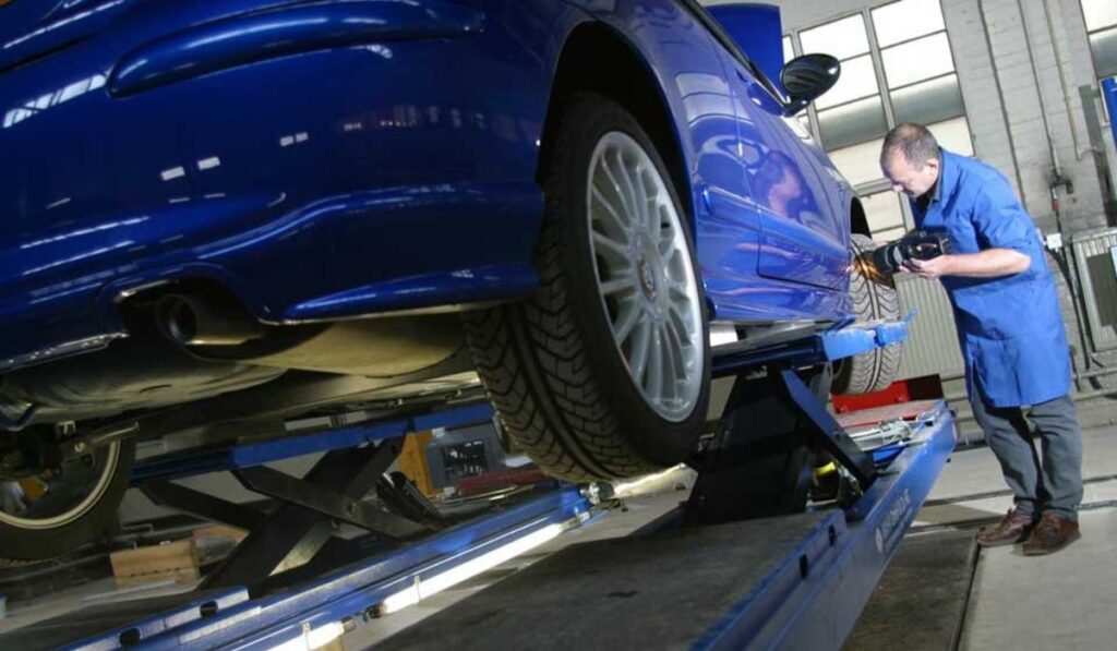 MOT Testing Tips: Tyre Pressure Guide for Safety