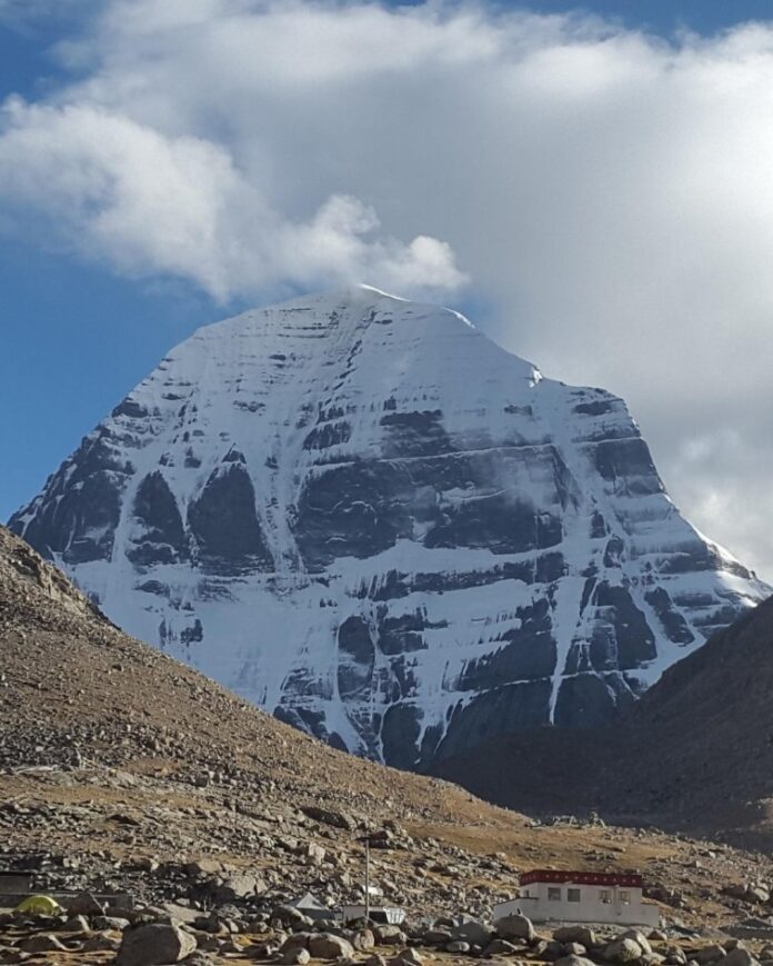 Kailash Mansarovar Yatra from Lucknow – A Divine Himalayan Pilgrimage