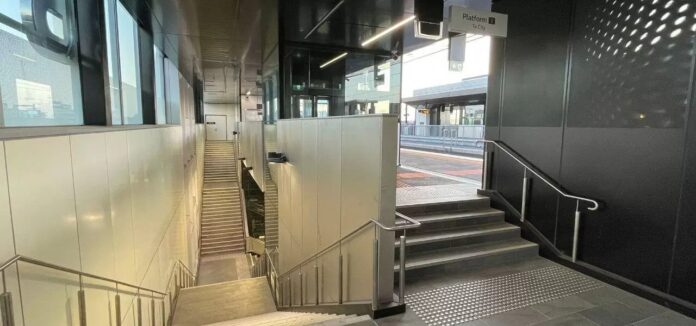 stainless-steel-handrails-in-Bell-station-platform-SS-handrails
